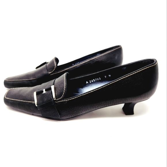 Stuart Weitzman Women's black pumps sz 9 - Picture 3 of 8
